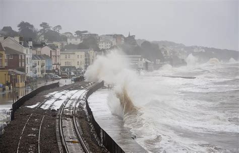 Five years on - the incredible images of Dawlish storm devastation ...