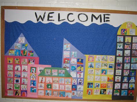 Horace Mann Lab School Art Gallery: Welcome Back Bulletin Board