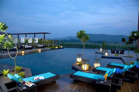 15 Best Hotels In Guwahati For All Types Of Travelers