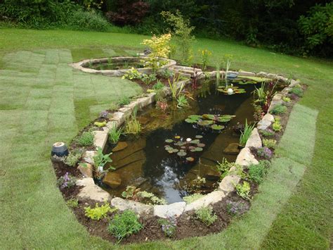 Ponds and water features | Hollybush Landscaping