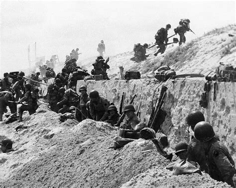 Photos: D-Day soldiers stormed Normandy's beaches, 76 years ago | The Daily Courier | Prescott, AZ