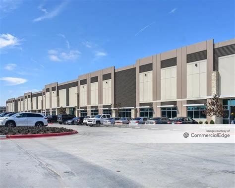 Settlers Crossing - Building 1 - 900 East Old Settlers Blvd | Industrial Building