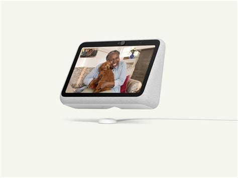 Facebook Portal Go video-calling device has a camera that automatically pans and zooms » Gadget Flow