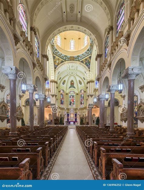 Sacred Heart Catholic Church of Tampa Editorial Photography - Image of interior, basilica: 136996252