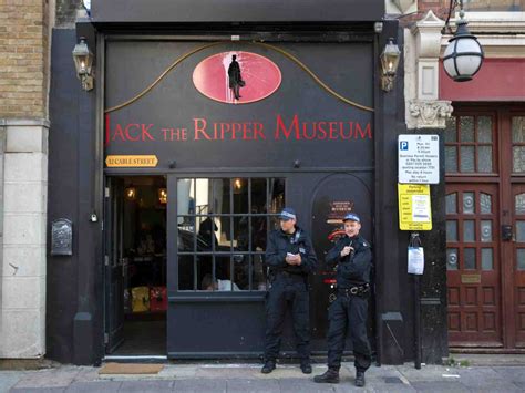 Jack The Ripper Museum - Footprints Tours