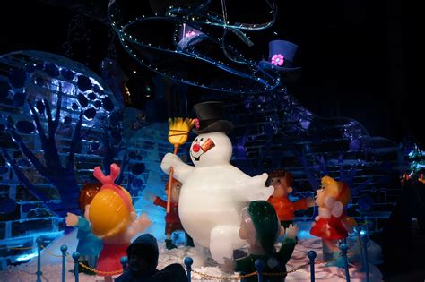 Free Images : cold, amusement park, frozen, world, outside, resort, orlando, characters, ice ...