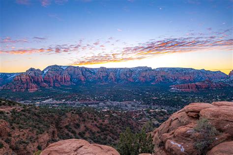 The Best Scenic Sunrise Hikes in Sedona, Arizona • Seeing Sam