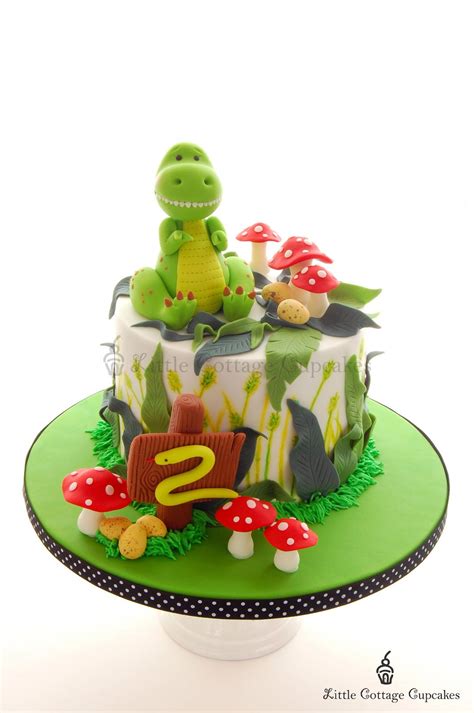 Southern Blue Celebrations: Dinosaur Cake Ideas