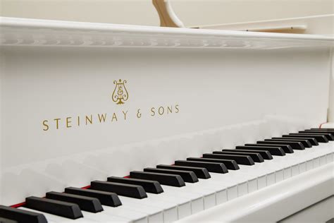 STEINWAY & SONS O-180 – SPIRIO (WHITE) - Hinves Pianos