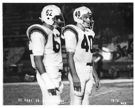 1976 – Bishop Amat – Swordsmen Football