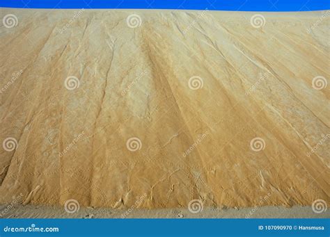 Sand Dunes of Rub Al Khali Desert Stock Photo - Image of dune, sahara: 107090970