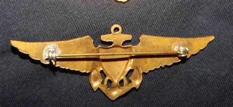 Original WW2 U.S. Navy Pilot Wings 5 Pin backs 1 V5 shield & Cap Bdge ...