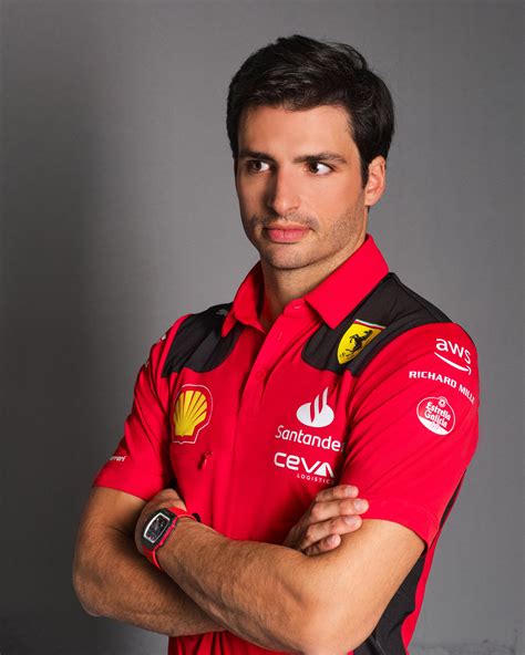 Carlos Sainz in his 2023 Ferrari Kit : r/formula1