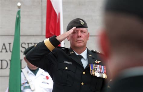 Assoluta Tranquillita: Canada: New Chief of Defence Staff sworn in