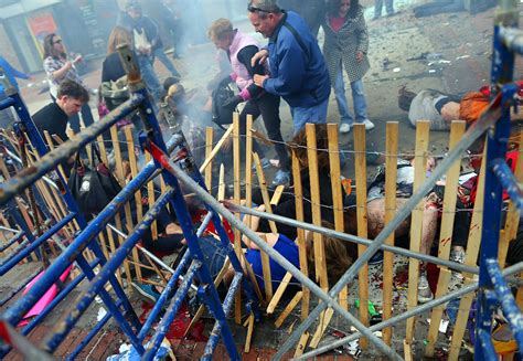 Tragedy at the Boston Marathon: One Photographer's Eyewitness Account ...