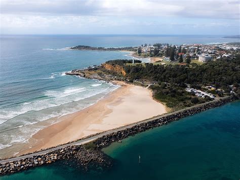 The Ultimate Guide To Yamba's Beaches - Australian Traveller