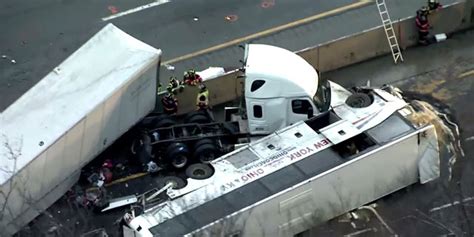 Pennsylvania Turnpike crash involving tour bus, semi-trucks leaves ...