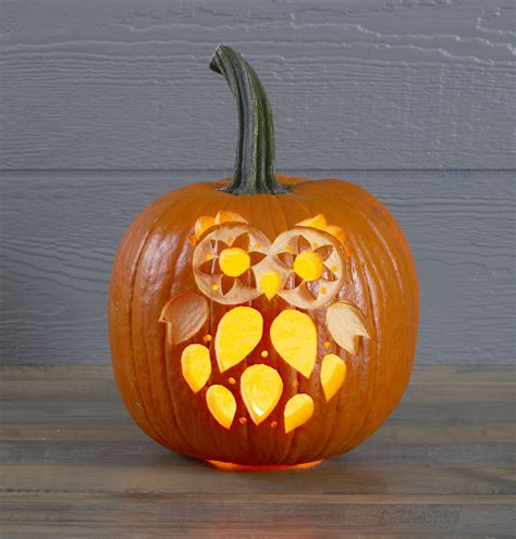 29 Easy Pumpkin Carving Ideas For the Best Jack-o’-Lanterns On the Block | Cute pumpkin carving ...