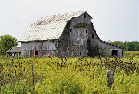 Old Barn In Gaston Indiana Photograph by Rick Rosenshein - Fine Art America