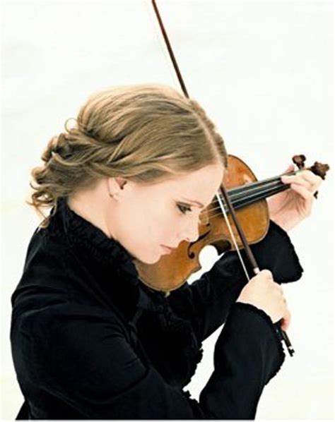 Violinist Julia Fischer displays stunning power at Benaroya | The ...