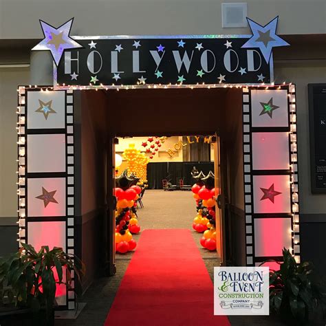 Hollywood entrance decor in 2020 | Hollywood party decorations, Hollywood party theme, Hollywood ...