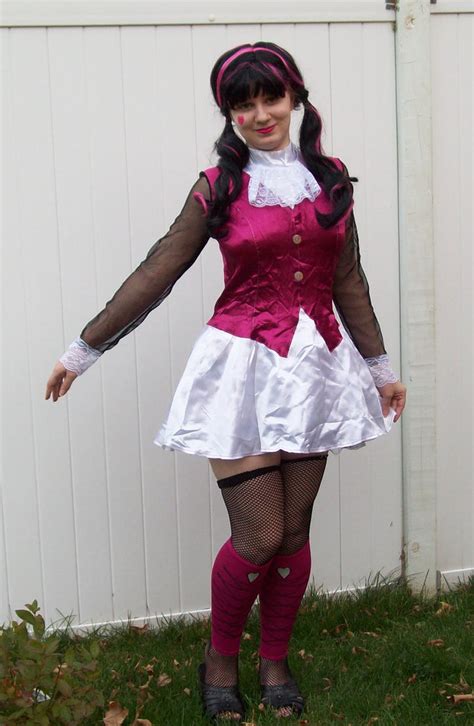 cosplay draculaura by animevampiregirl25 on DeviantArt