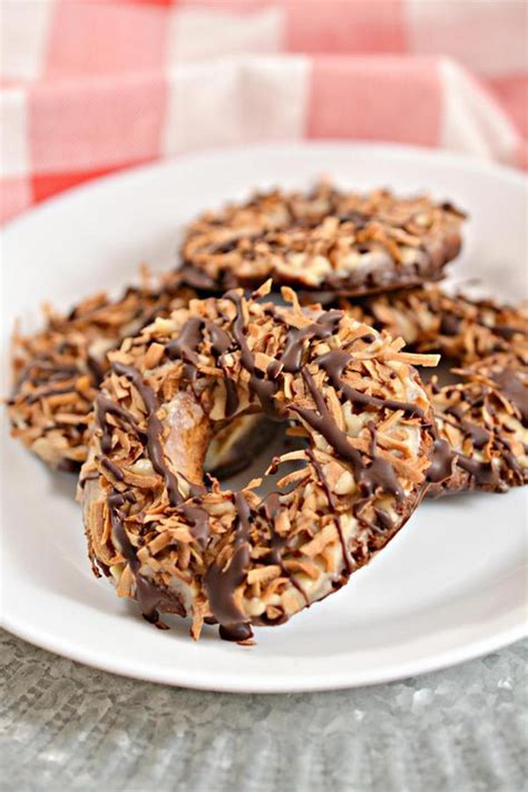 {Easy} Keto Samoa Cookies – Copycat Girl Scout Caramel Delites Cookie ...