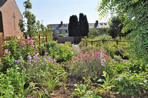 St Peter's Garden - Cultivation Street