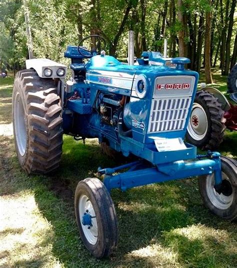 FORD 7000 | Old tractors, Tractors, Vintage tractors