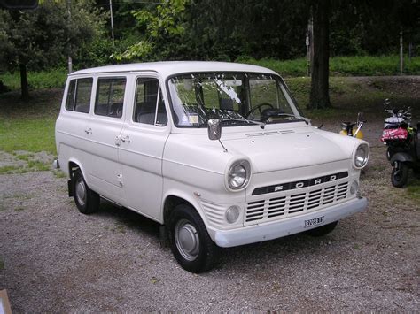 Ford Transit 1000 Kombi 1970 Mk 1 V4 petrol 1500cc Sistian… | Flickr