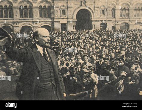 Lenin speech hi-res stock photography and images - Alamy