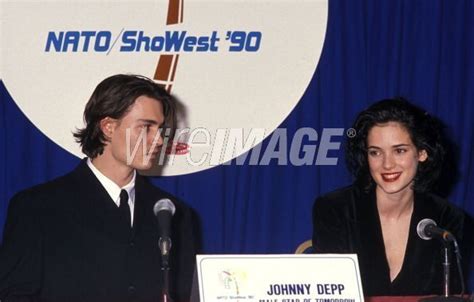 Johnny Depp and Winona Ryder at ShoWest 1990 - JOHNNY DEPP & WINONA RYDER Photo (20716085) - Fanpop