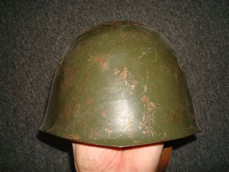 Need help! WW2 italian helmet???