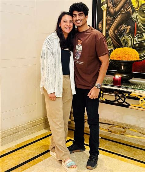 Smriti Mandhana Sparks Dating Rumours - Rediff Cricket