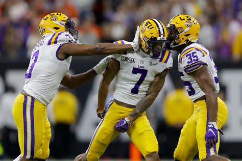 Recruit points out rare feat that LSU football accomplished in 2019