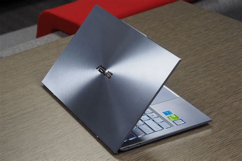 Asus ZenBook S13 UX392 Review: A Tiny Laptop With Impressive Power ...