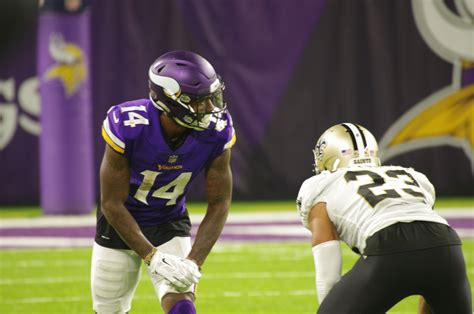 WATCH: Stefon Diggs Reenacts His Miracle Catch | Zone Coverage