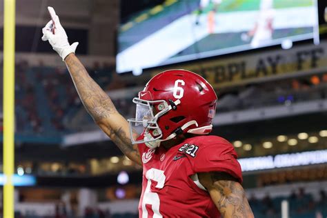 Heisman Winner WR DeVonta Smith Stars as Alabama Tops Ohio State - InsideHook