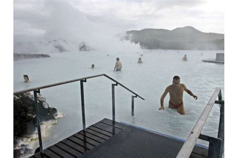 Iceland's Blue Lagoon spa closes temporarily as earthquakes put area on ...