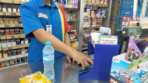 Suka Duka Menjadi Kasir Indomaret, Baca Sebelum Anda Melamar Kerja di ...