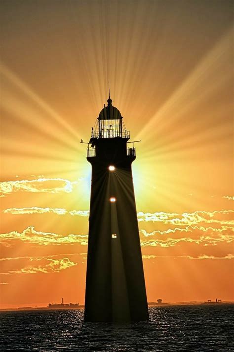 Pin by Stacey Quintana on LIGHTHOUSES!!!! | Lighthouse pictures, Lighthouses photography, Lighthouse