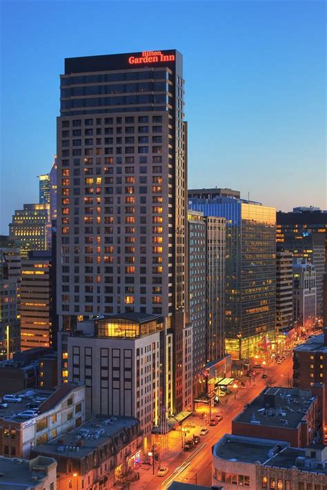 HOTEL HILTON GARDEN INN CENTRE-VILLE MONTREAL | Montreal hotel ...