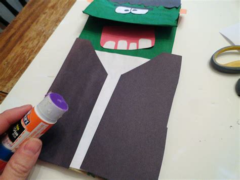 Halloween Paper Bag Puppets - Make and Takes