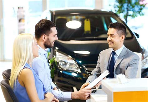 5 Essential Skills for Car Salesman to Know Now