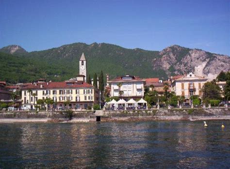 view-of-baveno-from-lake.jpg