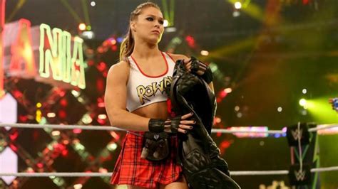 Video Highlights Of Ronda Rousey's Excellent In-Ring Debut At WrestleMania 34 | EWrestling