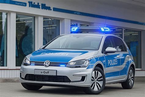 Electric Volkswagen Golf Becomes German Police Car - autoevolution