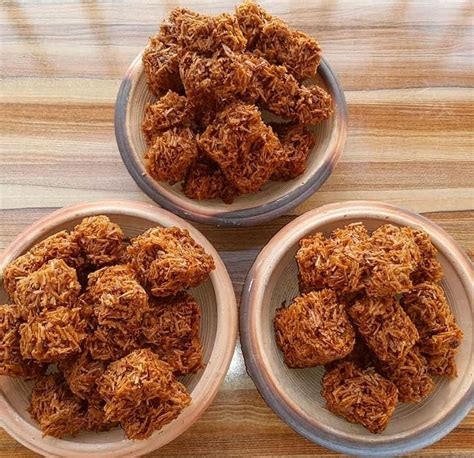 Candied coconut. Ghanaian street style dessert. #Ghanaiandessert #Kubecake #GhanaianFoodNetwork ...