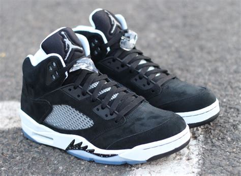 Air Jordan 5 "Oreo" : รองเท้าของ Michael Jordanอีกแล้ว คราวนี้มาพบกับ Jordan โดยสี Oreo นี้จะ ...