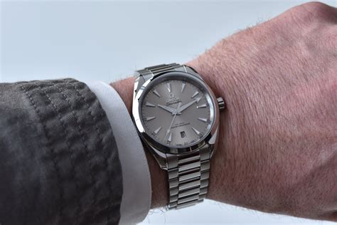 A closer look at the Omega Seamaster Aqua Terra 150M Sandstone